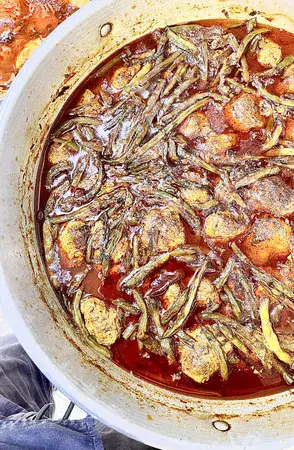 קציצות בקר ברוטב עגבניות