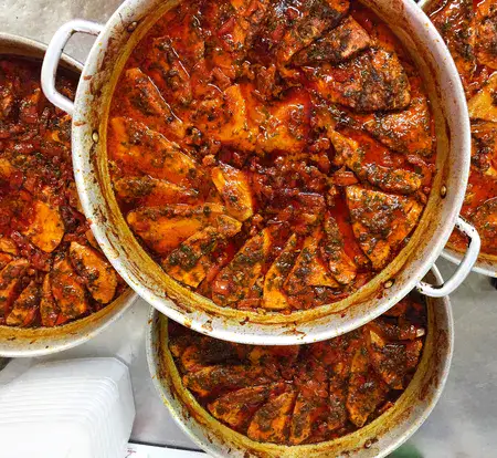 פילה סלמון ברוטב פלפלים מרוקאי