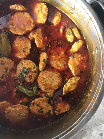 קציצות עוף בתבשיל עגבניות